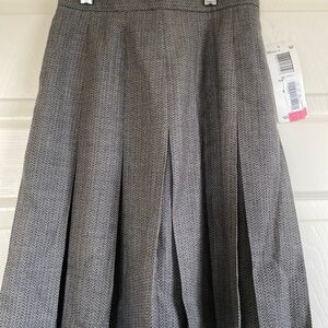 Vintage Liz Claiborne sz 2 petite pleated skirt